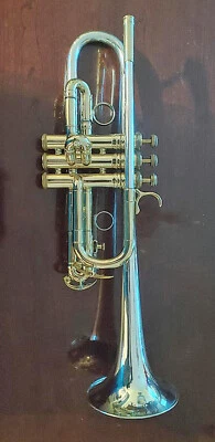 H.N. Trompeta White KING Super 20 Silver Sonic Symphony "C" Foto 1 de 4