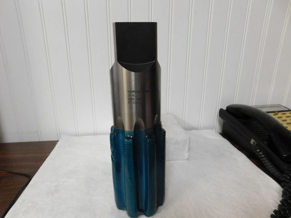 Hertel 3-8 H8 HSS Chamfer Plug Tap 9 3/4"  4 9/16" Thread Length 673553 - Image 1 of 2