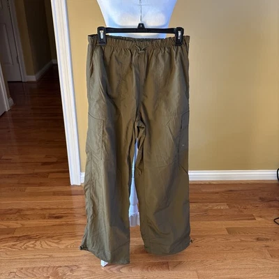 Pantalones de paracaídas Victorias Secret ROSA para mujer pequeños verdes cargo, usados una vez Foto 1 de 2