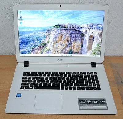 Acer Aspire ES1-732 Notebook 17,3" Intel Pentium 1,10GHz 128GB SSD 8GB RAM - Bild 1 von 4