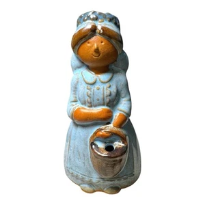 Vintage Japan Redware Figur Frau in blau hält Korb Knospe Vase - Bild 1 von 9