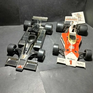 Set 2 modellini Polistil F1 MC Laren + Lotus scala 1:16 Formula 1 originali - Foto 1 di 10