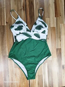 CUPSHE One Piece Swimsuit Green Leaf High Waist Padded Adjustable Straps Size L - Picture 1 of 5