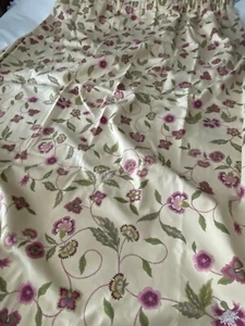 VINTAGE PAIR OF VANTONA MEDIUM WEIGHT SATEEN LINED DRAPES 64"W X 72"L - Picture 1 of 9