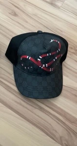 Cape mit Schlangen Motiv  - Bild 1 von 3