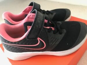 Girl's Nike Star Runner 2 trainers Size 12 Black Pink