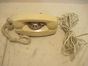 E OLD WHITE PRINCESS ROTARY PHONE TELEPHONE PHONE - Picture 1 of 6
