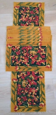APRIL CORNELL Table Runner & 6 Matching Cloth Placemats  Christmas Green Thistle - Image 1 of 4