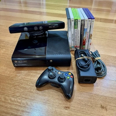 Microsoft Xbox 360 E Console Controller Kinect Sensor & Games Bundle - Image 1 of 4
