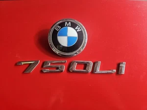 ☄️06 - 08 BMW 750LI E66 REAR TRUNK TAILGATE BADGE EMBLEM LOGO ROUNDEL SYMBOL OEM - Picture 1 of 2
