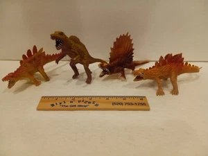 Vintage DINOSAURI 4 gomma Hong Kong - Dimetrodon, Stegosaurus - Foto 1 di 14