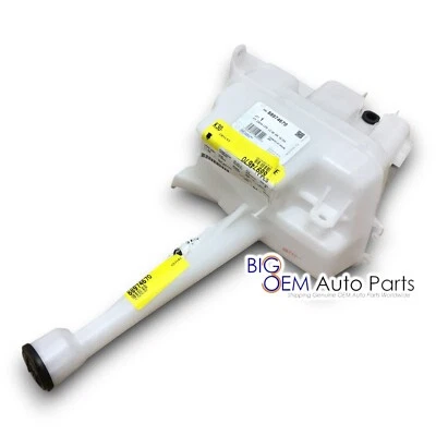 2003 - 2008 Pontiac Vibe Windshield Washer Fluid Container Tank OEM 88974670 - Image 1 of 4