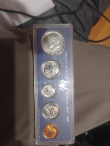 1967 United States Special Mint Set w/ No Packaging - Picture 1 of 2