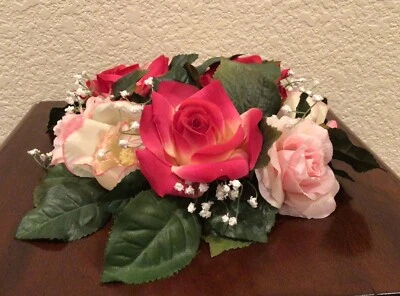 Nuevo Anillo Vela Rosas Multicolor, Se Adapta a Vela Pilar de hasta 3", Cuenta con 9 Rosas Foto 1 de 3