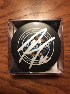 Josh Bailey Islanders Autogramm signed Official 2018 All Star Game Puck - Bild 1 von 1