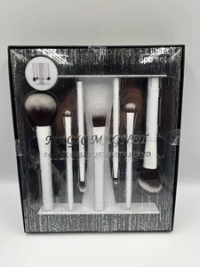 Premium Professional Cosmetic Magnet Brush Gift Set with Standing Holder Black - Picture 1 of 24