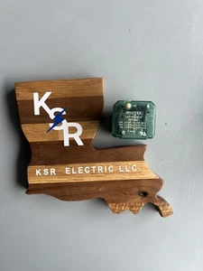 MIDTEX 157-23U2C0 RELAY 240VAC 11 PIN - Picture 1 of 3