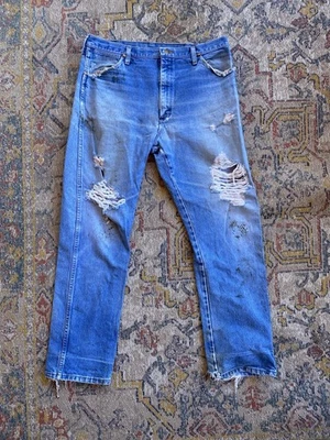Vintage 70s 80s Wrangler Blue Jeans 34x30 Thrashed Distressed Cowboy 13MWZ USA - Image 1 of 4