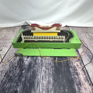 Vintage American Flyer # 766 Guilford Animated Passenger Station + 735 Carriage - Picture 1 of 10