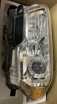2016-2023 Toyota Tacoma Hd Black Chrome Halogen DRL LED Left Side Headlight OEM - Image 1 of 4
