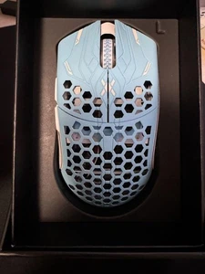 Finalmouse ULX Pro Tarik L Wireless Gaming Mouse Light Blue / White Right-Handed - Picture 1 of 12