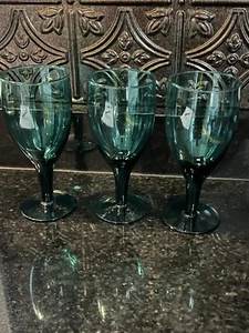 Jade Green Wine Glasses Goblets Set of 3 - Picture 1 of 6