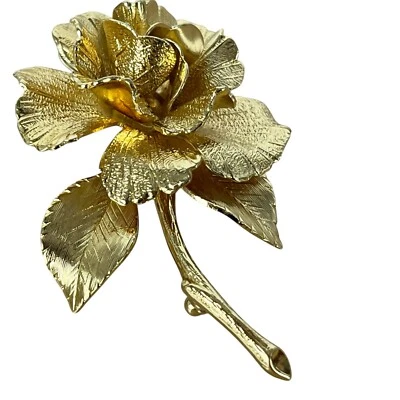 Monet Textured Gold-Tone Rose Flower Pin Brooch Vintage - Image 1 of 4