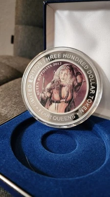 4Q's Hippolyta 2012 1/2 Pound $300 Silver Strike .999 SUPER RARE 72 minted  - Image 1 of 4