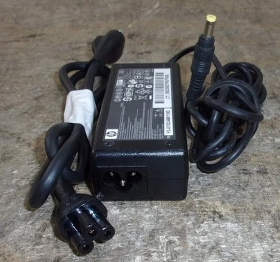 HP DC395A 380467-003 Laptop AC Adapter OEM 65W 18.5V 3.5A BARREL PLUG - Image 1 of 3