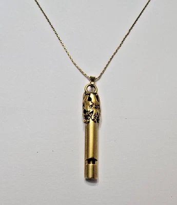 Collar Ajustable Colgante Silbato Tono Dorado Alex and Ani Foto 1 de 4