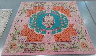 Alfombra AZUL/ROSA 5'-0" x 5'-0" agujero, precio reducido 1172769535 BLG535M-5SQ Foto 1 de 4