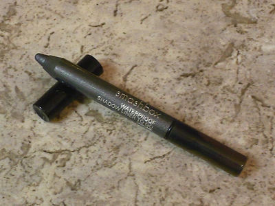 NEW SMASHBOX WATERPROOF SHADOW LINER TO GO IN CHROME FULL SIZE - Image 1 of 2