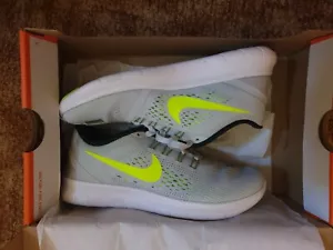 Nike Free RN Pure Platinum/Volt-Black-Wolf Grey (W) - Picture 1 of 2
