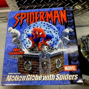 SPIDER-MAN- Motion Globe Diamond Select 2002 Limited To 2500 NEW - Picture 1 of 7