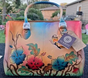 Sukriti Handtasche - große Größe - wunderschön bemalt mit Schmetterlingen und Hibiskus - Bild 1 von 16