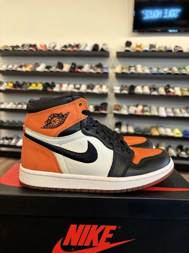 Jordan 1 Retro OG Alto Satén Roto Tablero Trasero Talla 7W (5.5 Para Hombre) Usado Foto 1 de 4
