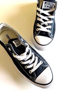 ! TOP ! CONVERSE ALL STAR CHUCKS !! GR. 41 + SCHWARZ + LOW TOP + WENIG GETRAGEN - Bild 1 von 9