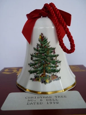 1990 SPODE CHRISTMAS TREE.HANGING BELL. No.6 IN SERIES.BONE CHINA 8cm.Ex Con Box - Image 1 of 3