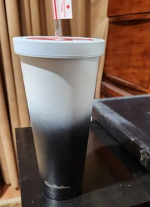 Gobelet froid Tim Hortons 2023 en acier inoxydable 24 oz neuf (boissons froides seulement) - Photo 1 sur 3