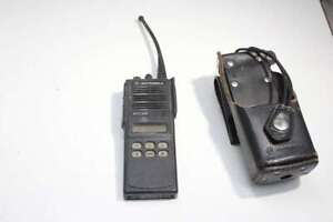 Motorola MTX838 Handie-Talkie FM Radio H01WCF4DB5AN NX UHF 16 Channel Portabl...