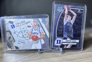 2024-25 Bowman University Chrome - Cooper Flagg #16 (RC) / scheda playbook # CRP-5 - Foto 1 di 3
