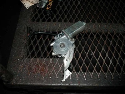 93 94 95 96 97 QUEST MOTOR ELEVALUNAS DERECHO DELANTERO  Foto 1 de 2