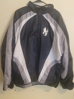 G III Sports by Carl Banks MLB New York Yankees Reversible Jacket XL - Image 1 of 4