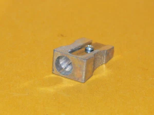 Kum® - Spitzer - Bleistiftspitzer - Buntstiftspitzer - silber - Neu - - Bild 1 von 2