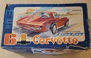 Vintage OPEN BOX! MPC 1964 Corvette SR Model Kit 1/25 Scale - 1964 Annual Issue