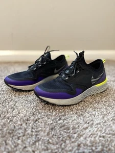 Nike Women's Sneakers Size 8 Black - Picture 1 of 5