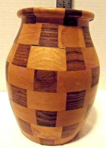 Jarrón de madera vintage torneado a mano incrustado segmentado varias maderas 7" - Imagen 1 de 6