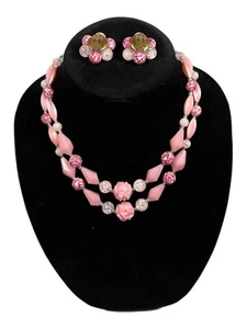 Vtg. West German Carved Lucite Beads shades of pink 2 strands plus earrings - Picture 1 of 5