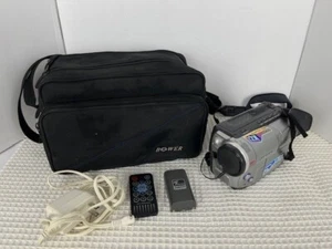 Samsung SCL700 Hi8 8mm Camcorder 880x Digital Zoom bag Battery,Remote Parts Only - Picture 1 of 13