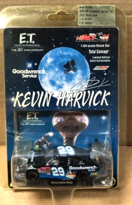 Kevin Harvick #29 GM Goodwrench/ET 2002 Monte Carlo 1:64 scale Action 102557 - Image 1 of 3